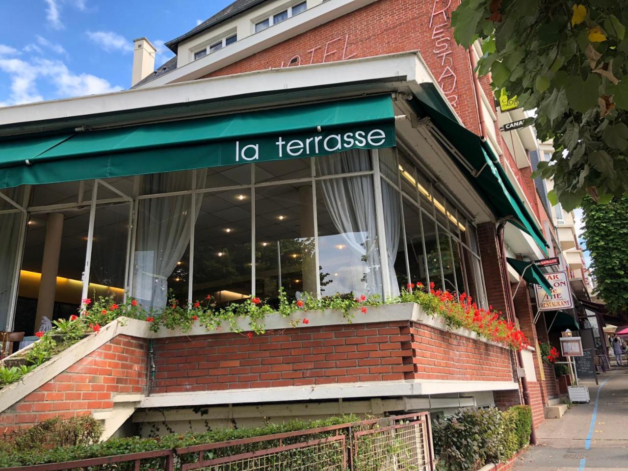 Logis Terrasse Hotel ลีซีเยอ ภายนอก รูปภาพ